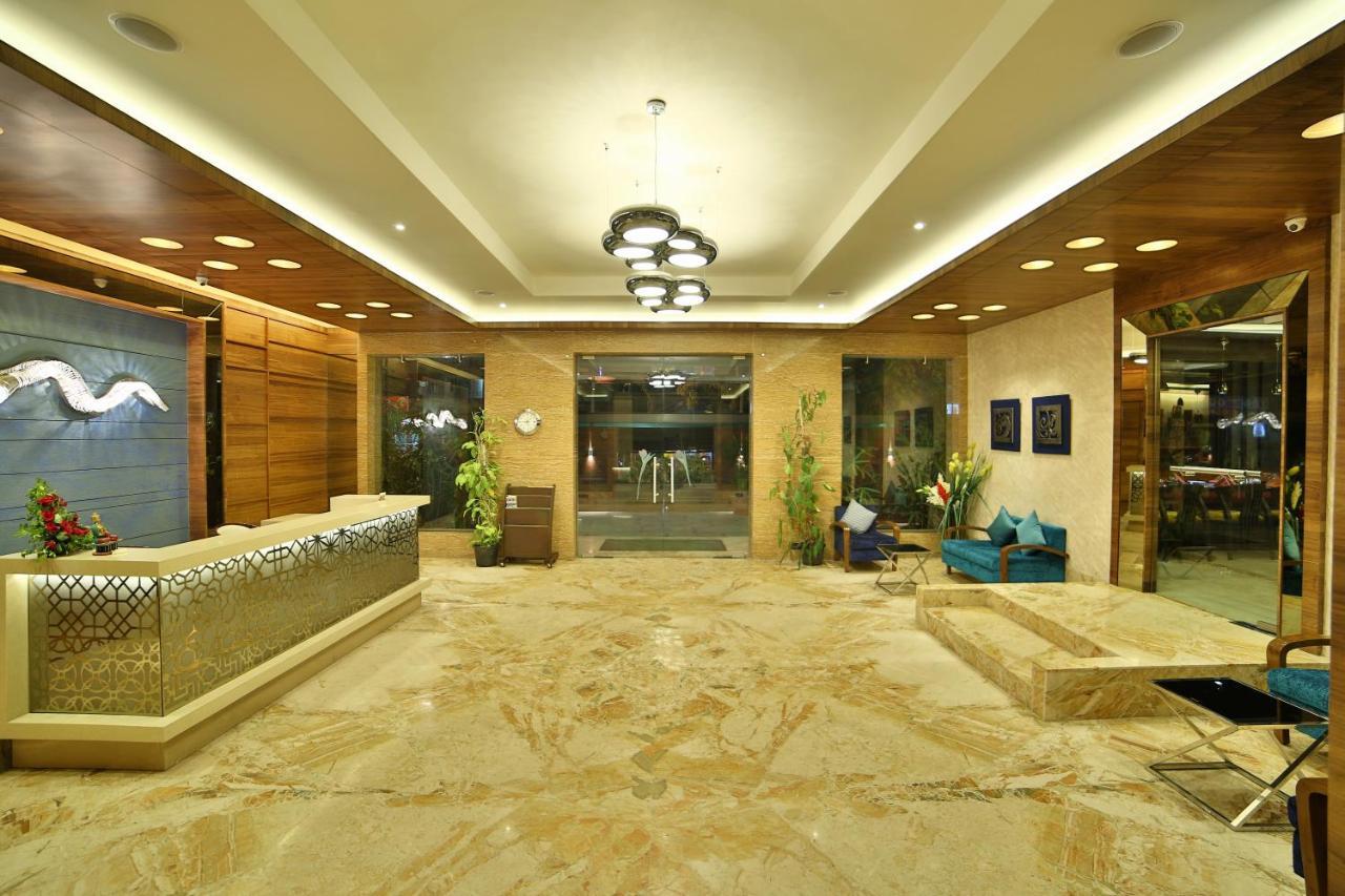 Hotel G Express Formerly Known As Tgb Express Ahmedabad Exterior foto